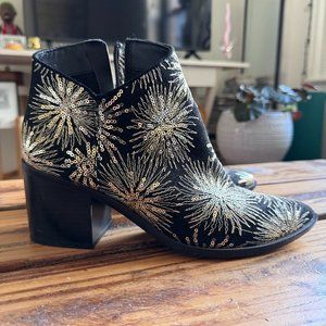 Reaction by Kenneth Cole 2.5" Stacked Heel Black Gold Embroidered Sequin Boots
